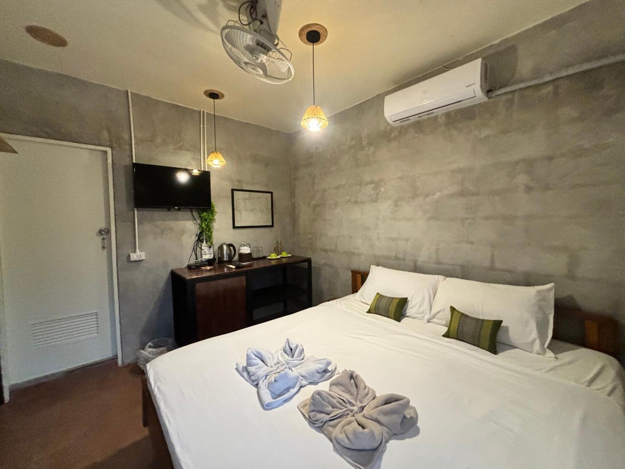 Tchin Tchin Guesthouse Ко Чанг Экстерьер фото